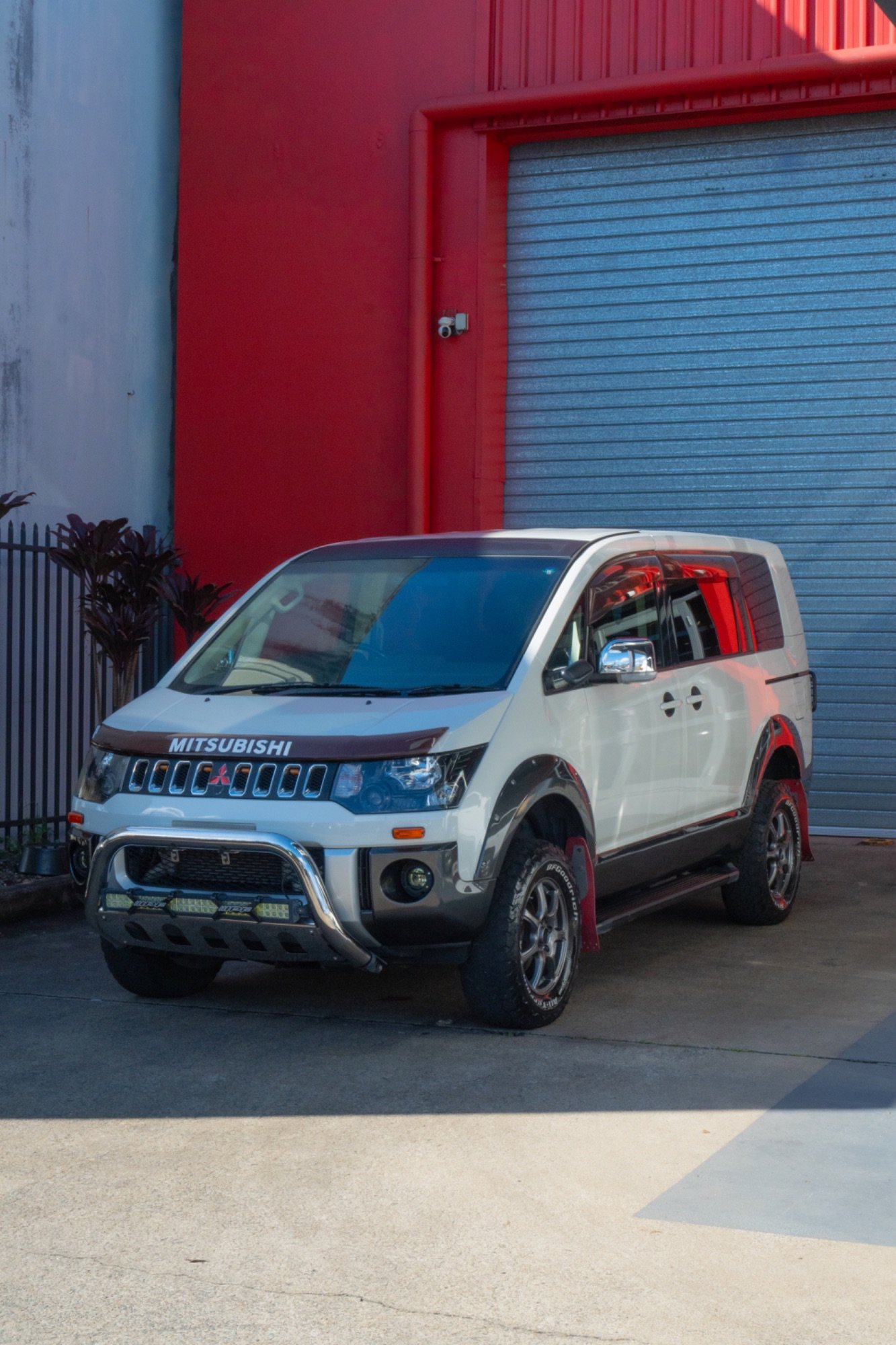 2013 Mitsubishi Delica Diesel
